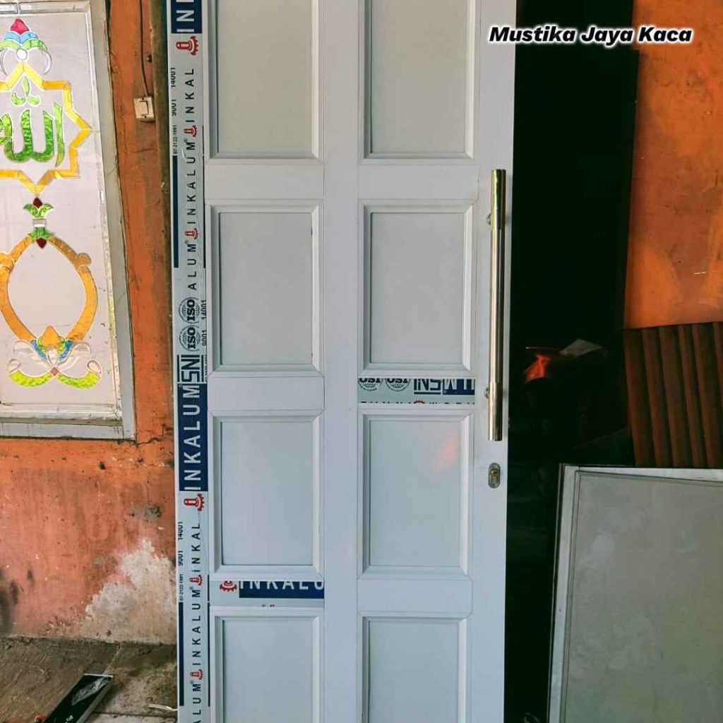 Jasa Tukang Pintu Aluminium Berpengalaman di Bekasi