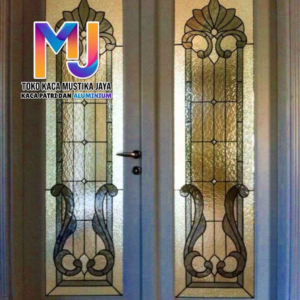 Motif Kaca Patri Jendela untuk Rumah Minimalis Modern
