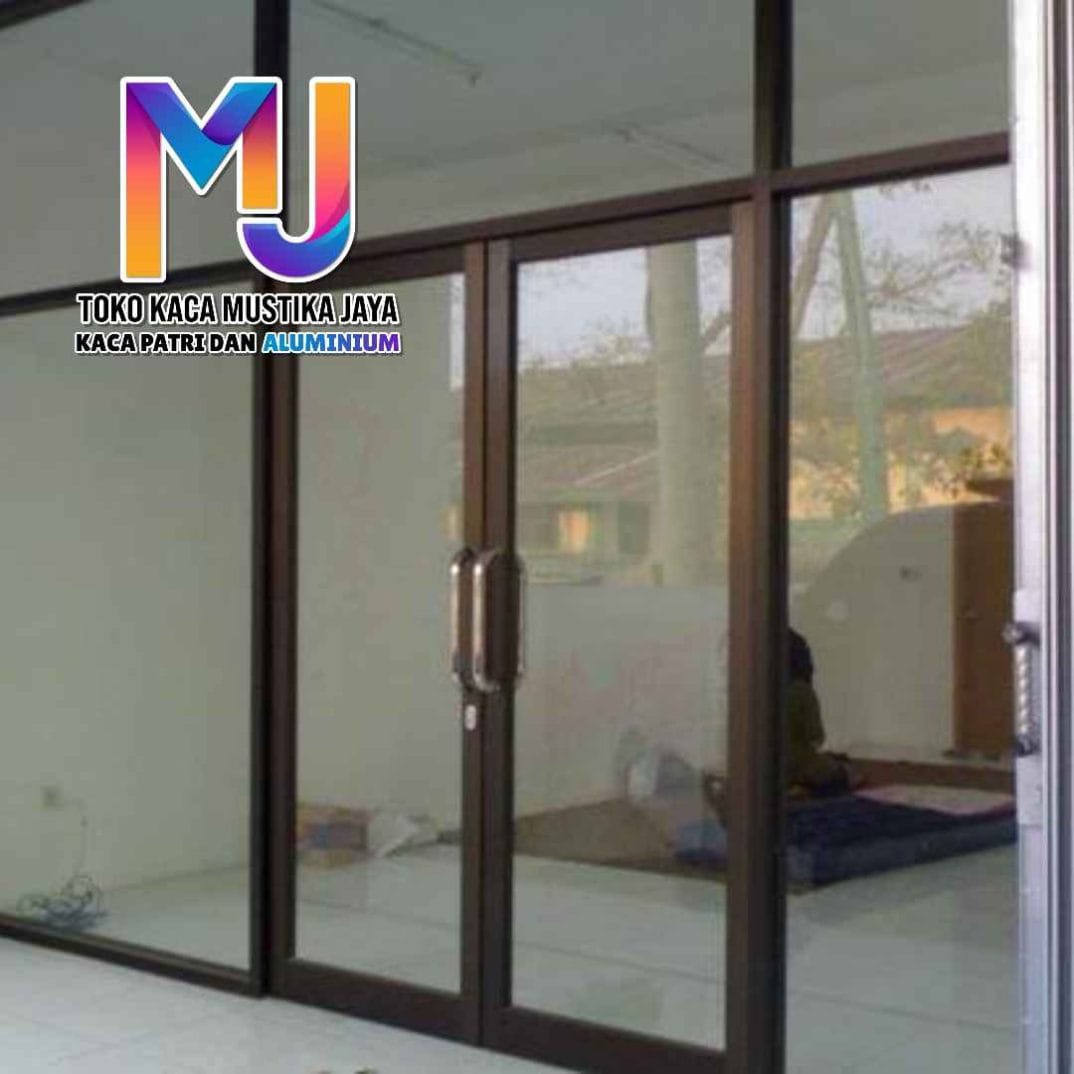 Tukang Pintu Kaca Toko dengan Harga Terjangkau di Bekasi Timur Tukang Pintu Kaca Toko dengan Harga Terjangkau di Bekasi Timur
