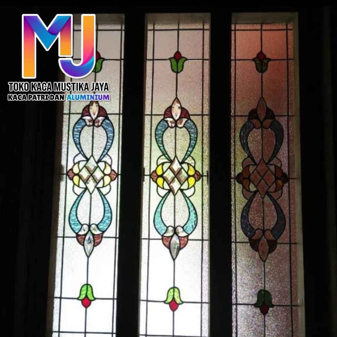 Toko Kaca Patri Custom Motif Klasik di Semarang