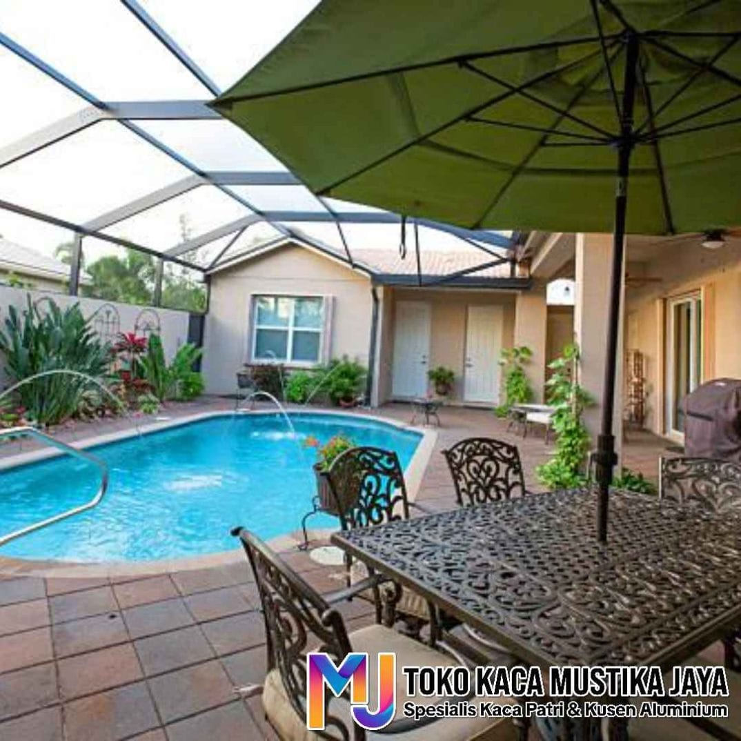 Model kanopi kaca tempered transparan kolam renang Model kanopi kaca tempered transparan kolam renang