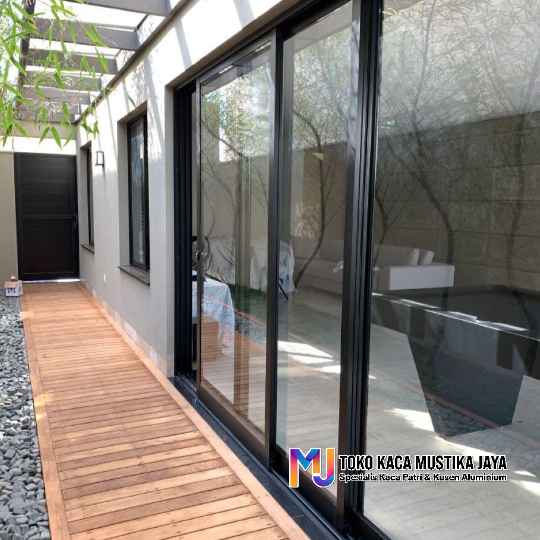 Pintu Kaca Geser Aluminium Jakarta Timur