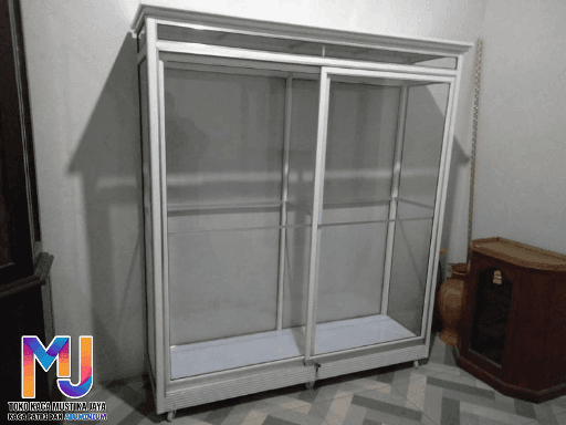 Custom Lemari Kaca Baju Aluminium tangerang Mewah Custom Lemari Kaca Baju Aluminium tangerang Mewah