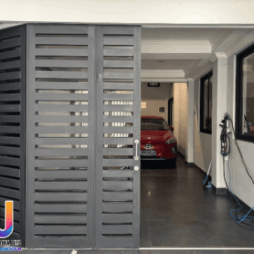 Tukang pintu garasi aluminium di bekasi survey free Tukang pintu garasi aluminium di bekasi survey free
