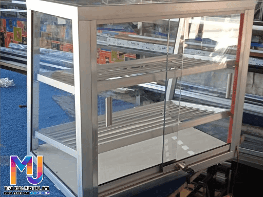 Pesan Etalase Kaca Roti Aluminium Jakarta 3 Hari Jadi